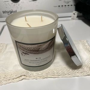 Soft Cashmere & Lavender Candle